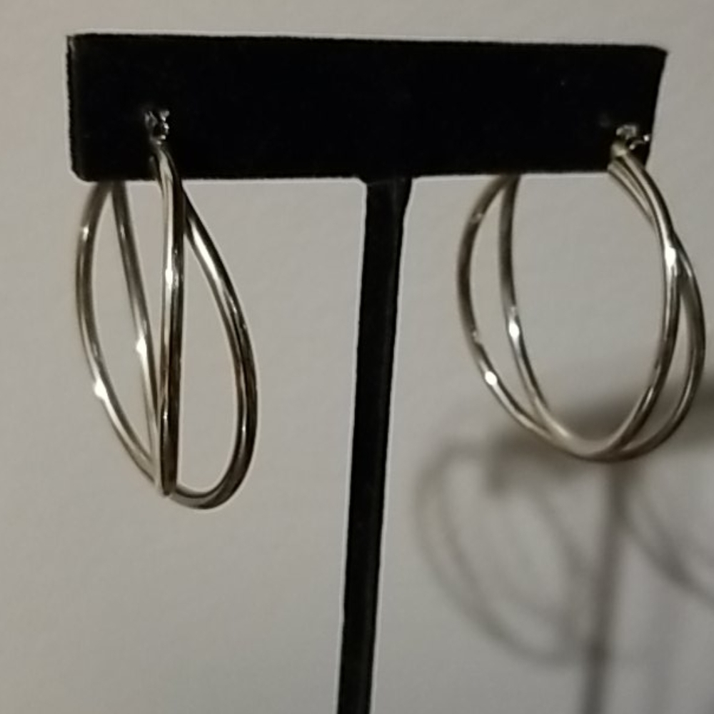 <ITALY MILOR> Criss-Crossed Stainless Steel Hoops - Picture 13 of 16